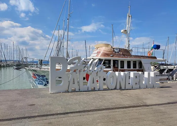 Bl Yacht Club A Iii58