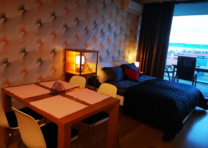 Bl Yacht Club A Iii58 *